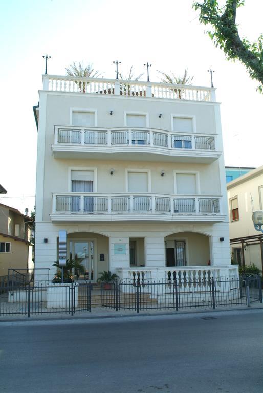 Residenza Mediterranea Apartments Rimini Kültér fotó